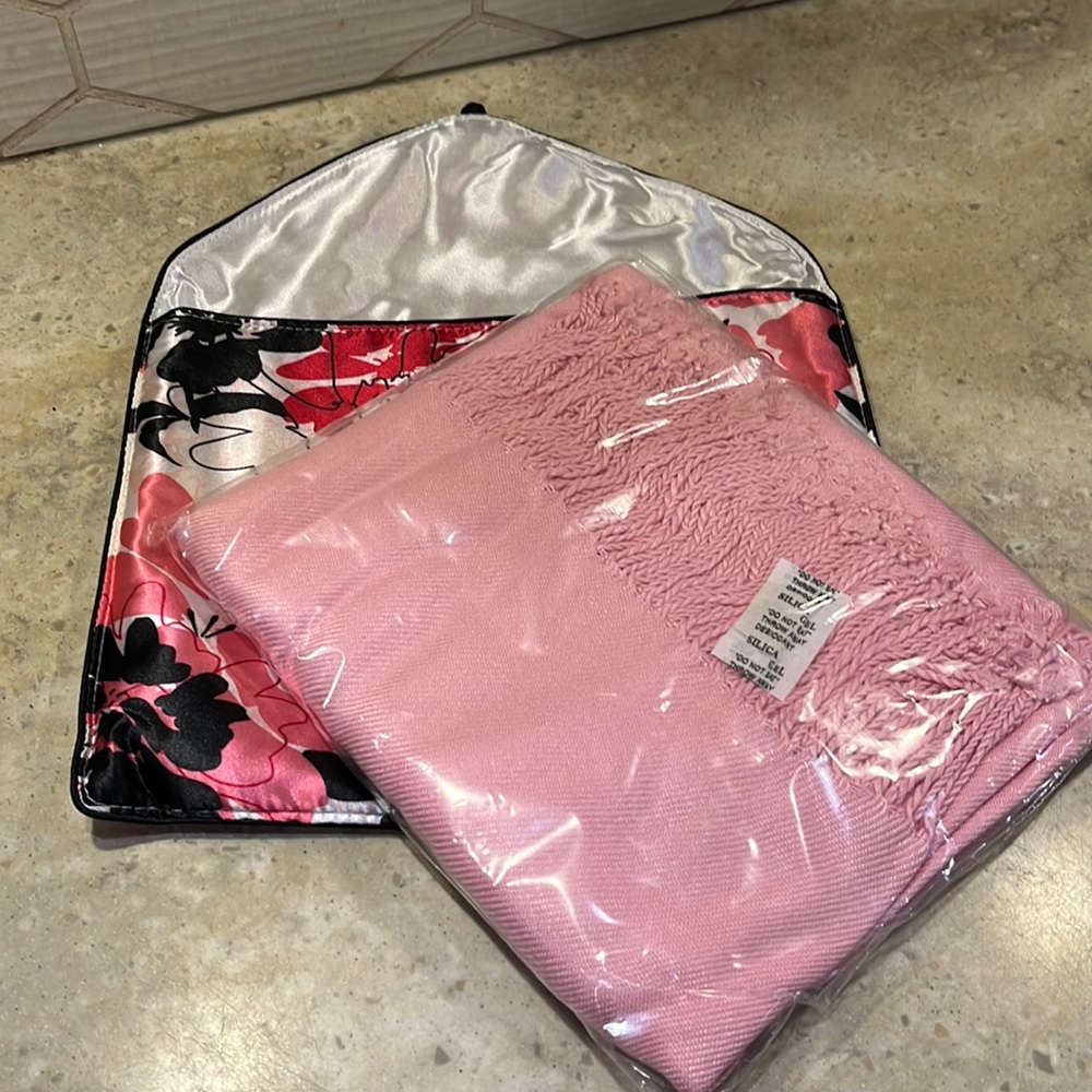 Mary Kay pink scarf with oriental bag.